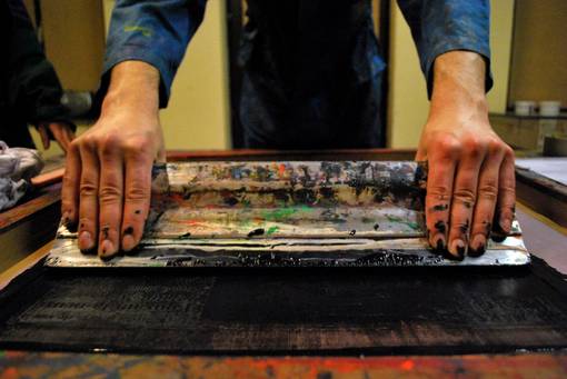 serigrafía sobre saco en tela